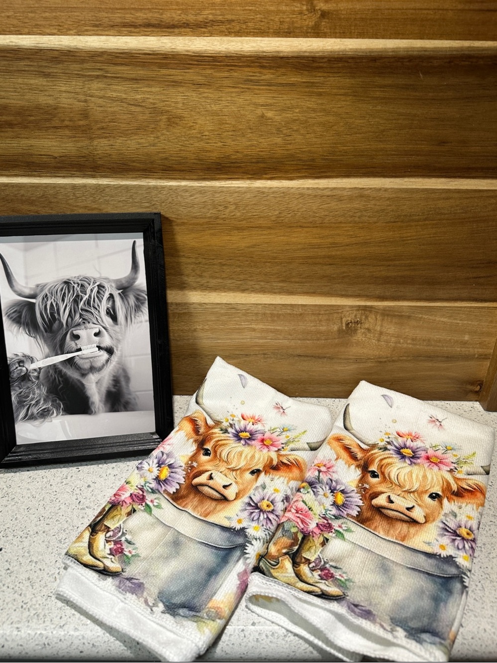 Hobby lobby Floral Highland Cow framed print and hand towels - White